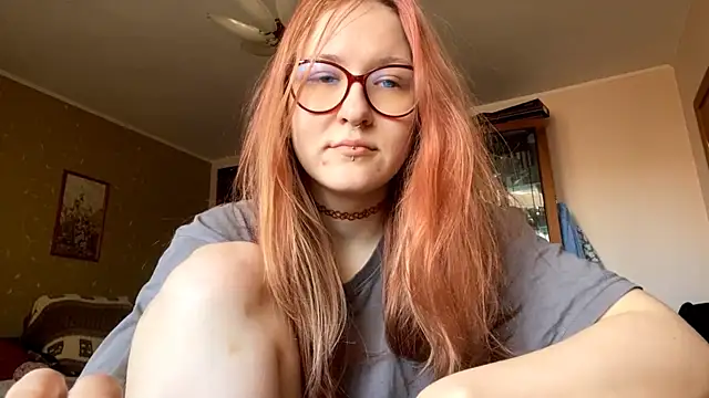 Snapshot of LaureenVielma chatting on February 18, 8:21 am LaureenVielma online show from February 18, 8:21 am