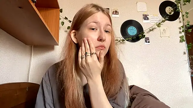 LaureenVielma online show from March 20, 7:24 am