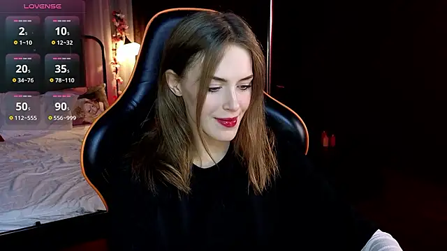 Snapshot of Accidental_Genius_ chatting on February 13, 8:05 pm Accidental Genius online show from February 13, 8:05 pm