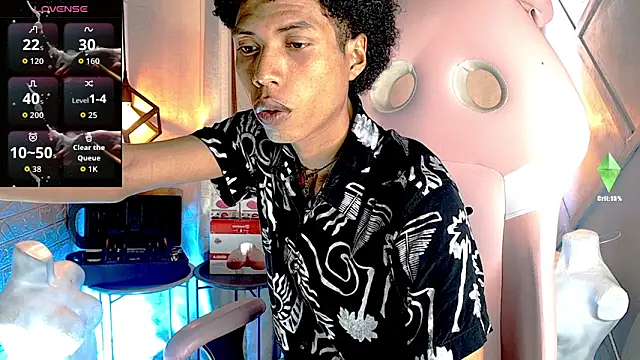 Walkers05 online show from April 3, 5:55 pm