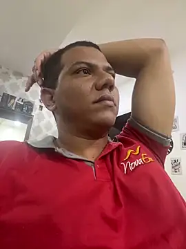 Snapshot of Loaisn chatting on February 6, 11:30 pm Loaisn online show from February 6, 11:30 pm