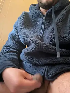 latinocalientehot online show from February 25, 2:59 pm