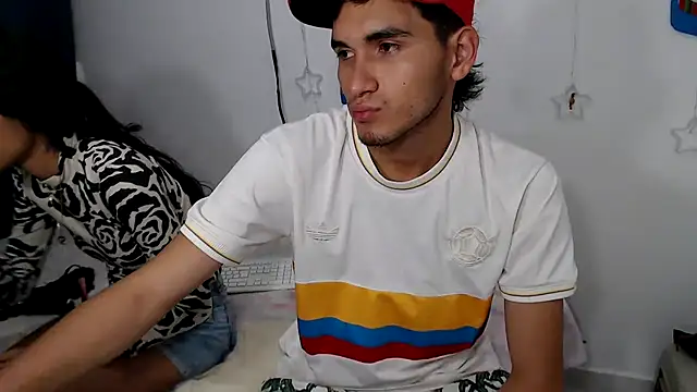 Snapshot of the_skinny_one chatting on February 4, 12:00 pm the skinny one online show from February 4, 12:00 pm