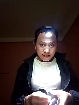 Snapshot of Pmn87 chatting on February 1, 2:54 am Pmn87 online show from February 1, 2:54 am