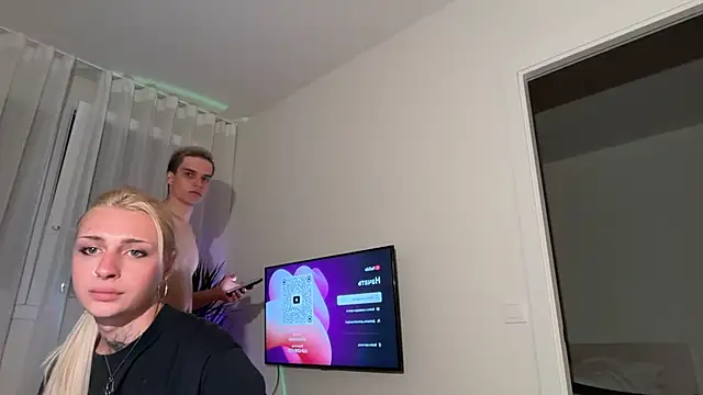 twl8vibe online show from February 18, 10:50 pm