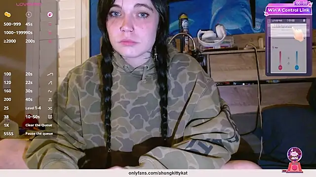 ahungkittykat online show from April 9, 4:34 am