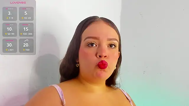 Snapshot of Emely_pregnantt chatting on July 27, 3:13 am Emely pregnantt online show from July 27, 3:13 am