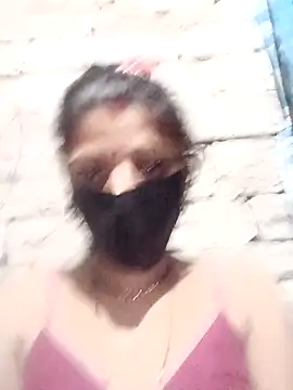 Snapshot of Divya-11431 chatting on February 11, 3:06 pm Divya-11431 online show from February 11, 3:06 pm