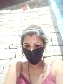 Snapshot of Divya-11431 chatting on March 5, 3:30 pm Divya-11431 online show from March 5, 3:30 pm