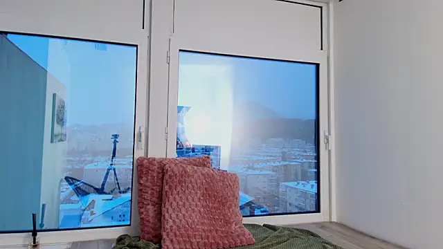 Snapshot of MissyScarlet chatting on February 21, 5:19 am MissyScarlet online show from February 21, 5:19 am