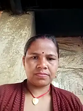 Snapshot of Pooja_sahu chatting on February 6, 3:44 am Pooja sahu online show from February 6, 3:44 am