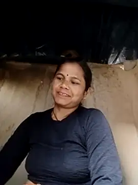 Snapshot of Pooja_sahu chatting on February 27, 2:44 am Pooja sahu online show from February 27, 2:44 am