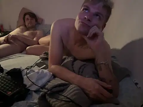 Snapshot of fegsicle chatting on March 2, 1:07 pm fegsicle online show from March 2, 1:07 pm