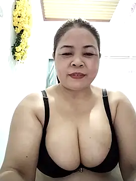 Snapshot of Baby-bigtits2026 chatting on May 8, 9:58 am Baby-bigtits2026 online show from May 8, 9:58 am