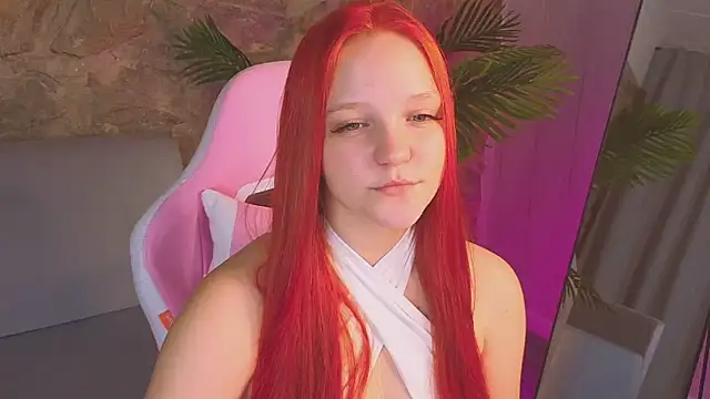 Snapshot of Candy_Lir chatting on February 13, 9:05 am Candy Lir online show from February 13, 9:05 am