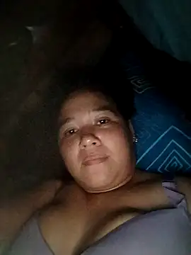 Snapshot of almacalida chatting on February 17, 10:38 pm almacalida online show from February 17, 10:38 pm