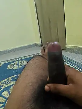 Snapshot of Romantic_boy143 chatting on June 6, 11:42 pm Romantic boy143 online show from June 6, 11:42 pm