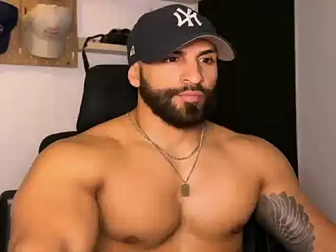 Snapshot of SamDornan51 chatting on February 18, 12:50 am SamDornan51 online show from February 18, 12:50 am