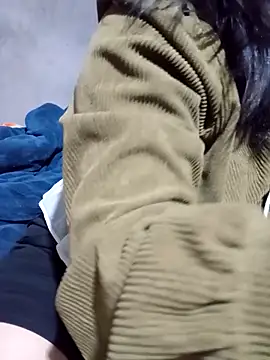 Snapshot of Slutty_18 chatting on February 17, 5:48 am Slutty 18 online show from February 17, 5:48 am