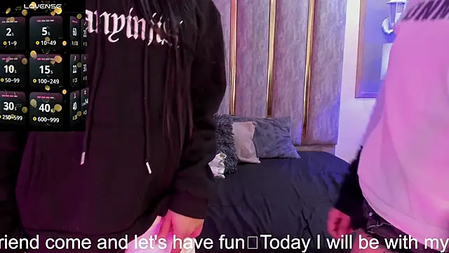 Snapshot of KeniaVelvet_ chatting on February 19, 5:53 pm KeniaVelvet online show from February 19, 5:53 pm