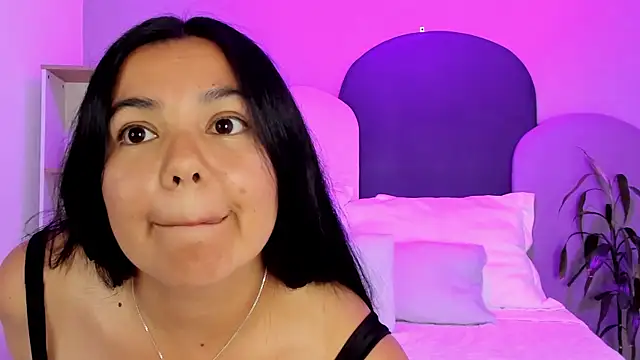 Snapshot of MiaFoxx149 chatting on February 24, 11:14 pm MiaFoxx149 online show from February 24, 11:14 pm