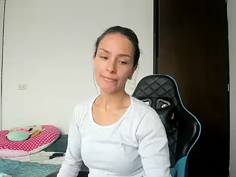 Megan Blue  online show from March 6, 3:19 pm