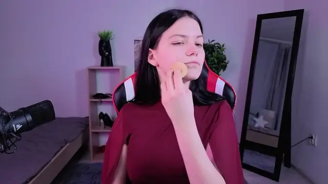 Maria trend online show from February 18, 4:58 pm