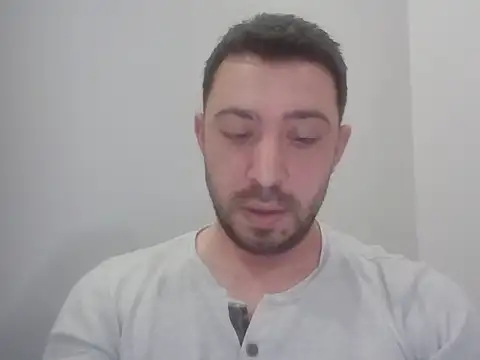 Snapshot of hessds34 chatting on February 9, 7:18 pm hessds34 online show from February 9, 7:18 pm