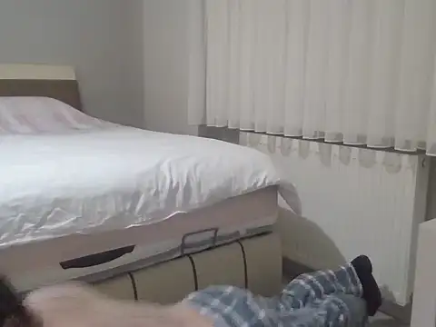 Snapshot of hessds34 chatting on March 3, 6:58 pm hessds34 online show from March 3, 6:58 pm