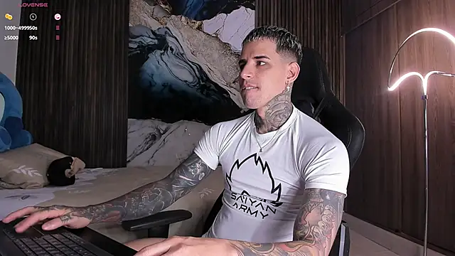 Snapshot of trisstann_ chatting on February 24, 5:11 pm trisstann online show from February 24, 5:11 pm