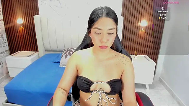 JULIETA DOWSE online show from February 20, 7:36 pm