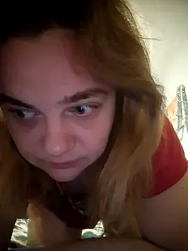 Snapshot of VitniKis chatting on February 13, 6:42 am VitniKis online show from February 13, 6:42 am