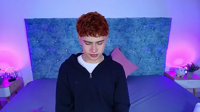 Snapshot of ryan_onFire chatting on February 5, 11:15 am ryan onFire online show from February 5, 11:15 am