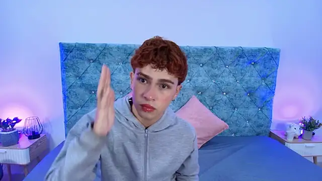 Snapshot of ryan_onFire chatting on February 9, 11:25 am ryan onFire online show from February 9, 11:25 am