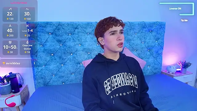 Snapshot of ryan_onFire chatting on February 19, 11:17 am ryan onFire online show from February 19, 11:17 am