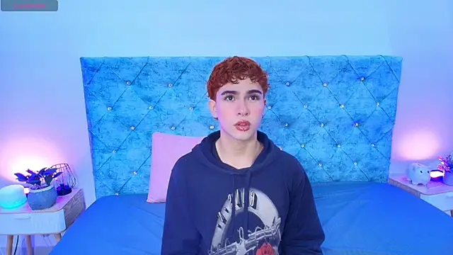 Snapshot of ryan_onFire chatting on February 23, 11:18 am ryan onFire online show from February 23, 11:18 am