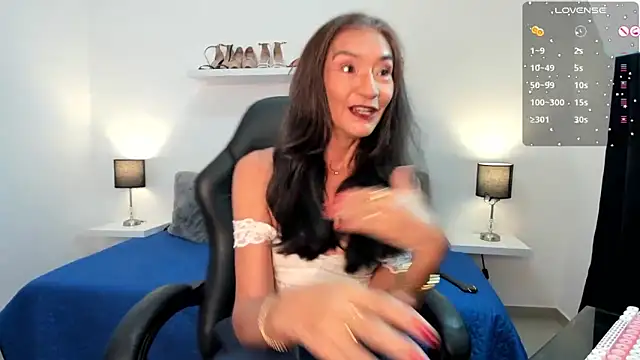 Snapshot of Emma_Mendozaa chatting on February 10, 11:47 am Emma Mendozaa online show from February 10, 11:47 am