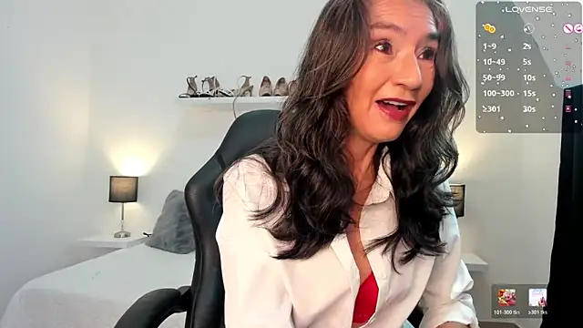 Snapshot of Emma_Mendozaa chatting on February 27, 11:32 am Emma Mendozaa online show from February 27, 11:32 am