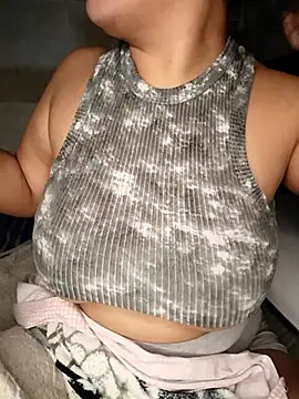 soylula884 online show from April 10, 1:27 pm