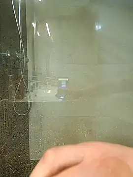 Snapshot of alikemal1993 chatting on February 18, 7:32 pm alikemal1993 online show from February 18, 7:32 pm