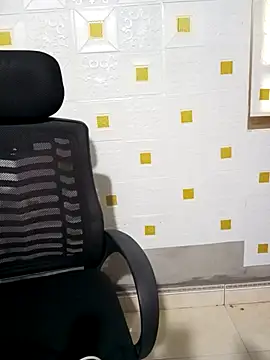 Snapshot of Arica_sexy001 chatting on February 1, 2:10 am Arica sexy001 online show from February 1, 2:10 am