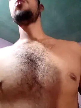 Snapshot of Francisco171 chatting on February 13, 3:02 am Francisco171 online show from February 13, 3:02 am