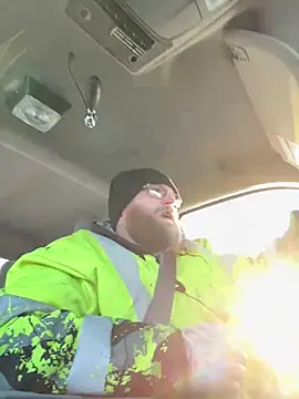 Snapshot of arcticman103 chatting on February 9, 10:47 pm arcticman103 online show from February 9, 10:47 pm