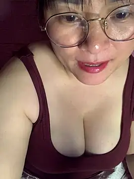 Snapshot of Star-sweet01 chatting on February 15, 5:59 am Star-sweet01 online show from February 15, 5:59 am