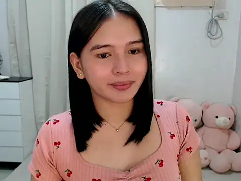 Snapshot of lovely_Janeee chatting on July 14, 11:43 pm lovely Janeee online show from July 14, 11:43 pm