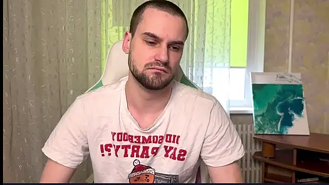 Snapshot of Cari__ chatting on February 14, 8:00 am Cari online show from February 14, 8:00 am