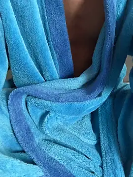 Snapshot of Netflixundcock chatting on February 17, 9:39 am Netflixundcock online show from February 17, 9:39 am