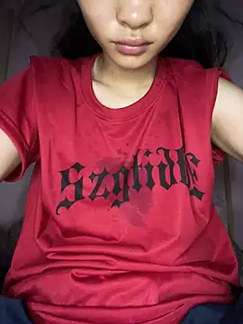 siting00 online show from April 16, 3:46 pm