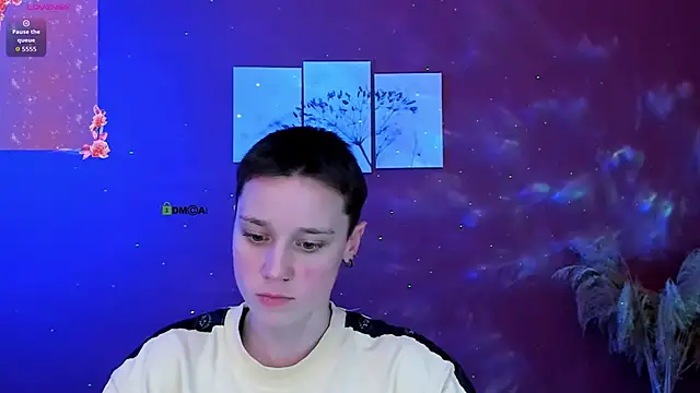 Snapshot of emi_fade chatting on February 10, 1:37 pm emi fade online show from February 10, 1:37 pm