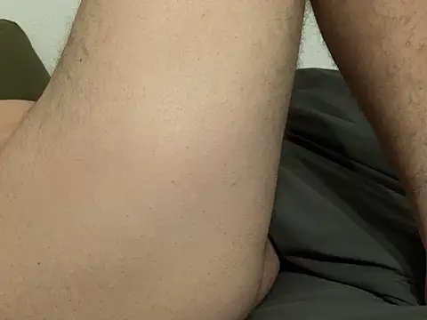 dadlover01 online show from March 31, 8:48 am